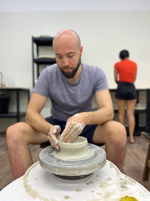 Barcelona: Pottery Wheel Class for Beginners - The Included Comforts: Wine or Tea, Tools, and a Friendly Pace