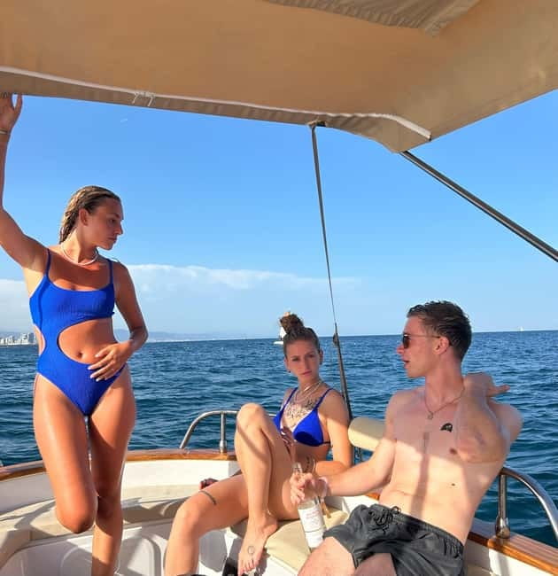 Barcelona: Private Classic Yacht Tour with Drinks - Moll de Gregal to open water, the views start fast