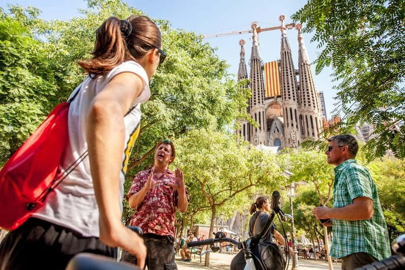 Barcelona: Private Group Bike Tour - Into Barceloneta and the Gothic Old Town, Without the Confusion