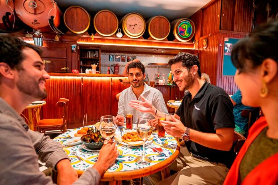 Barcelona: Private Tapas & Wine with Flamenco Show Old Town - Price and value for about $283 per person