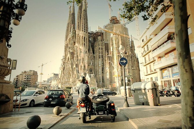 Barcelona Private Tour by Sidecar Motorcycle - El Born’s 20 minute walk: the calm intermission