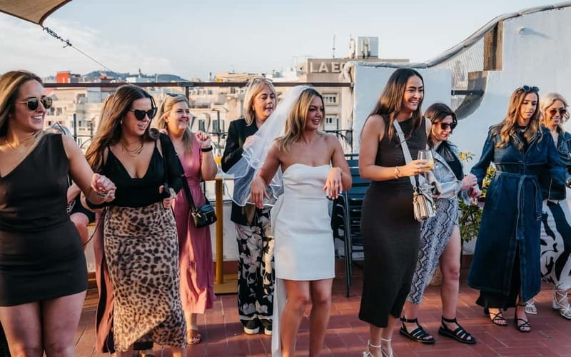 Barcelona: Rooftop Salsa Class with Bottomless Sangria - The Sangria Start: Unlimited Cava or Red Sangria Before You Dance