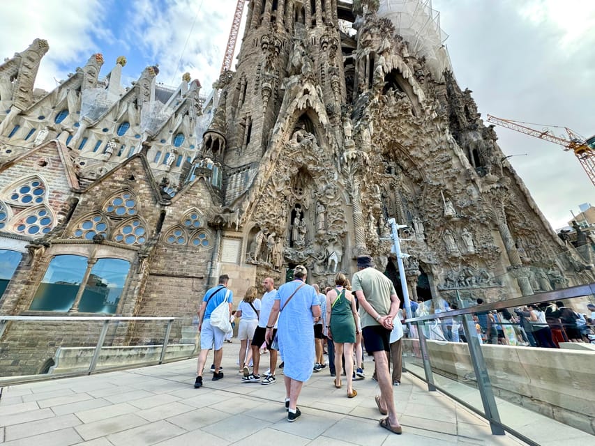 Barcelona: Sagrada Familia Entry Ticket and Guided Tour - Key takeaways
