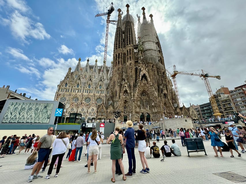Barcelona: Sagrada Familia Entry Ticket and Guided Tour - Who This Tour Fits Best