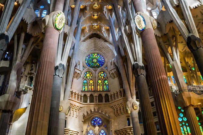 Barcelona: Sagrada Familia Fast Track Tour with Tower Option - Inside the Basilica: What You Are Really Seeing