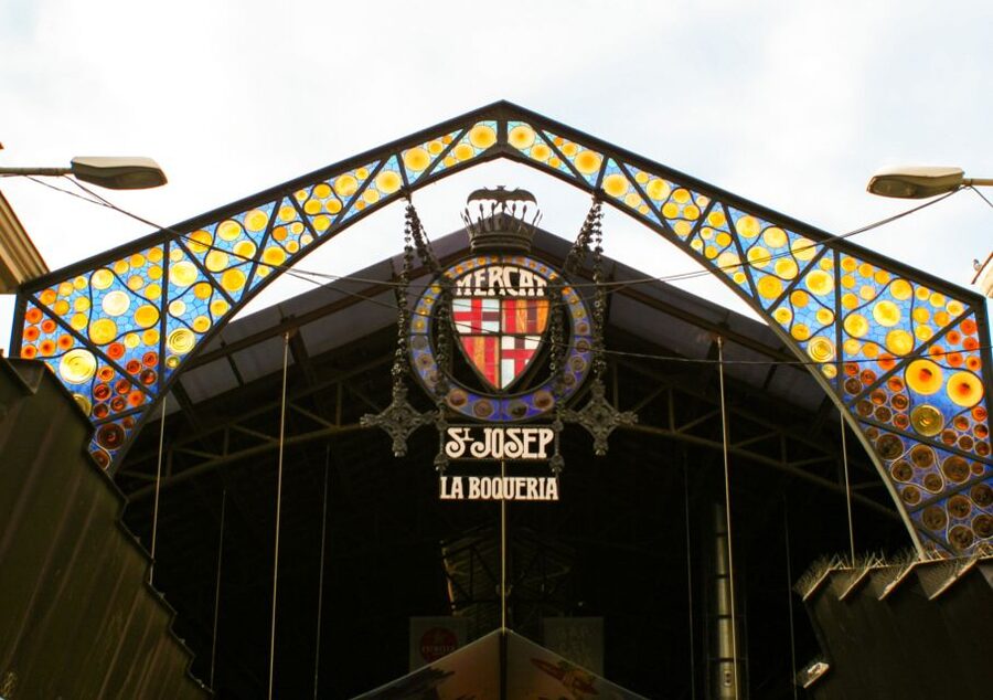 Barcelona: Sagrada Familia, Park Güell & Gothic Quarter Tour - Lunch and Free Time Near Sagrada Família, Use It Wisely