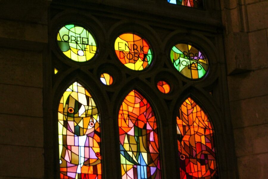 Barcelona: Sagrada Familia, Park Güell & Gothic Quarter Tour - Timing and Transportation: A 7-Hour Plan That Moves, Not Mashes