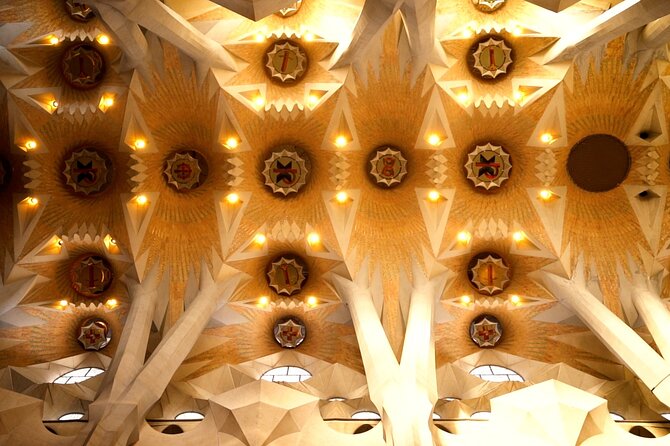 Barcelona: Sagrada Familia Skip-the-Line Guided Tour and Tickets - Dress Code and ID Rules That Can Stop You Cold