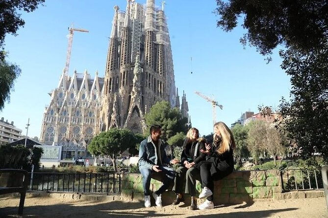 Barcelona: Sagrada Familia Skip The Line Insider Guided Tour - No towers today: how to plan if you want views from above