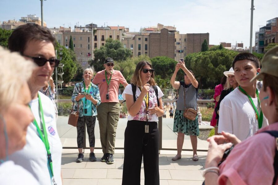 Barcelona: Sagrada Familia Small Group Guided Tour - Size Matters at Sagrada Familia: Up to 15 and Actually Guided