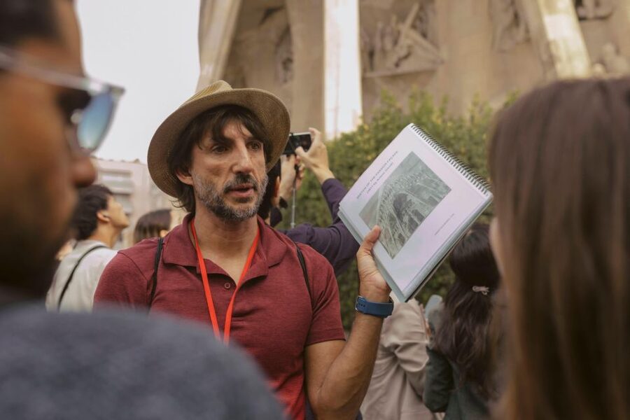 Barcelona: Sagrada Familia Small Group Guided Tour - Price and Value: What $94 Really Buys