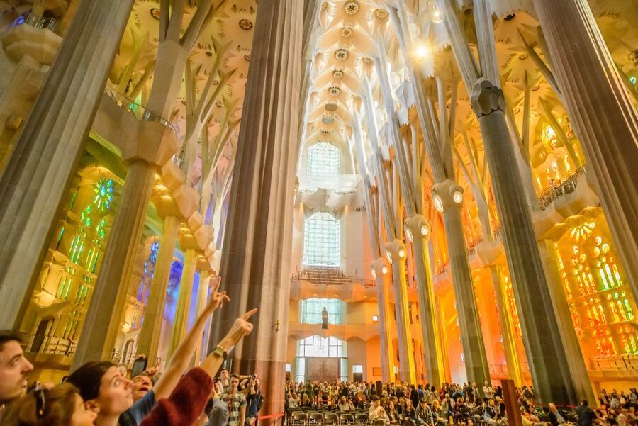 Barcelona: Sagrada Familia Tour & Optional Tower Visit - Who this tour suits best, and who should adjust
