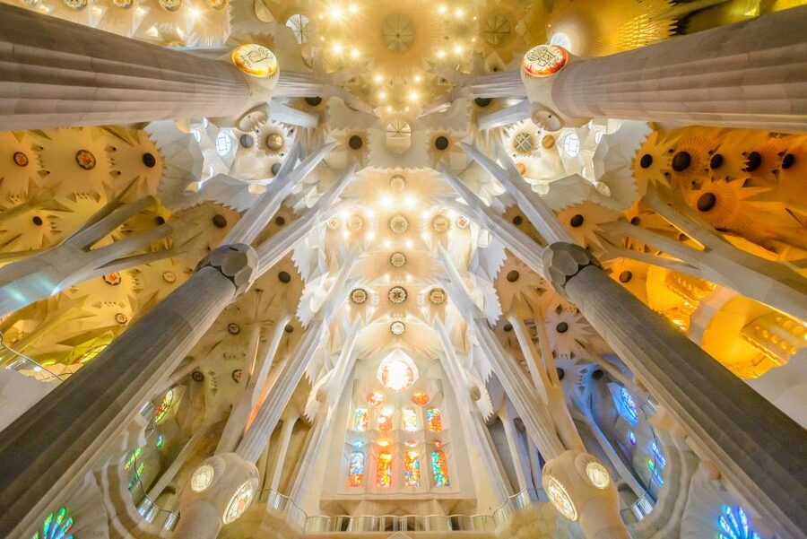 Barcelona: Sagrada Familia Tour & Optional Tower Visit - Inside the basilica with a guide who points you to what to see