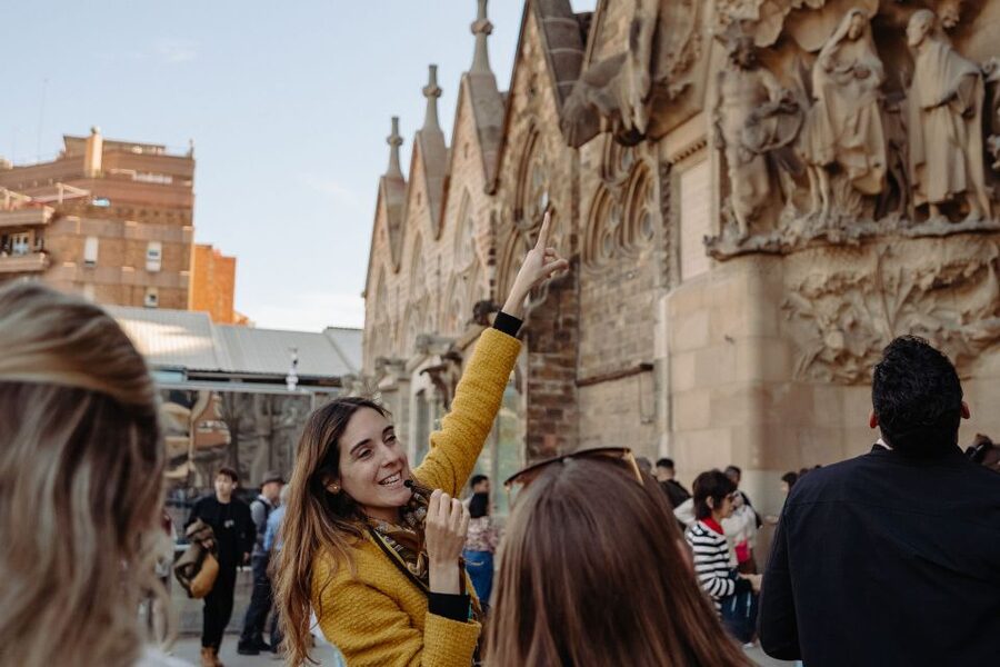 Barcelona: Sagrada Familia Tour w/Skip-the-Line Entry Ticket - Who This Tour Fits Best (And Who Might Want Another Option)