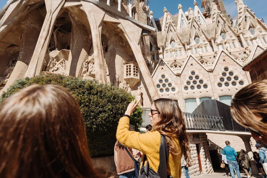 Barcelona: Sagrada Familia Tour w/Skip-the-Line Entry Ticket - Price and Value: Is $48 a Smart Move?