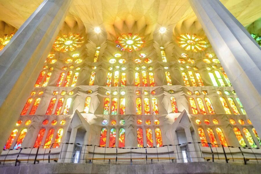 Barcelona: Sagrada Familia Tour with Optional Tower Access - Should You Book This Sagrada Familia Tour?