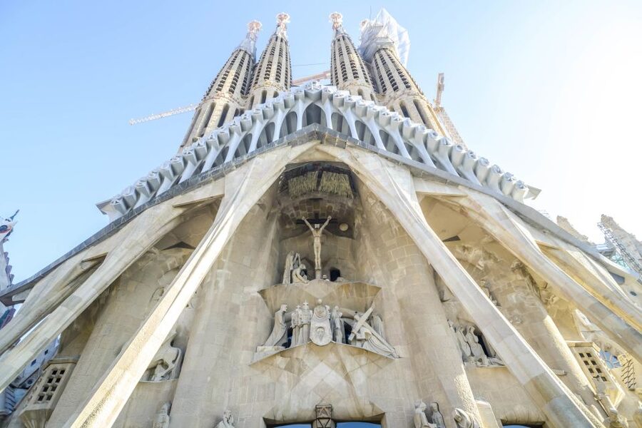 Barcelona: Sagrada Familia Tour with Optional Tower Access - What You’ll See Inside: Floors, Symbols, and Gaudí’s Design Logic