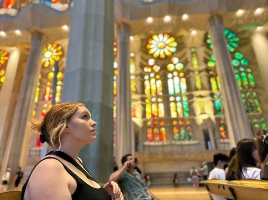 Barcelona: Sagrada Família Tour with Skip-the-Line Access - Key highlights you will feel in real time