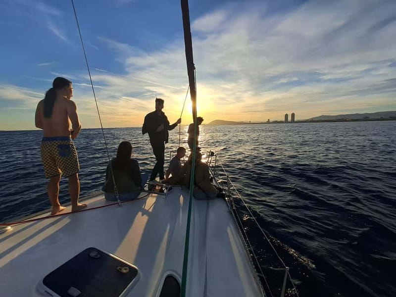 Barcelona: Sailing Tour with Drinks and Snacks - The return sail: drinks, snacks, and calm on the water