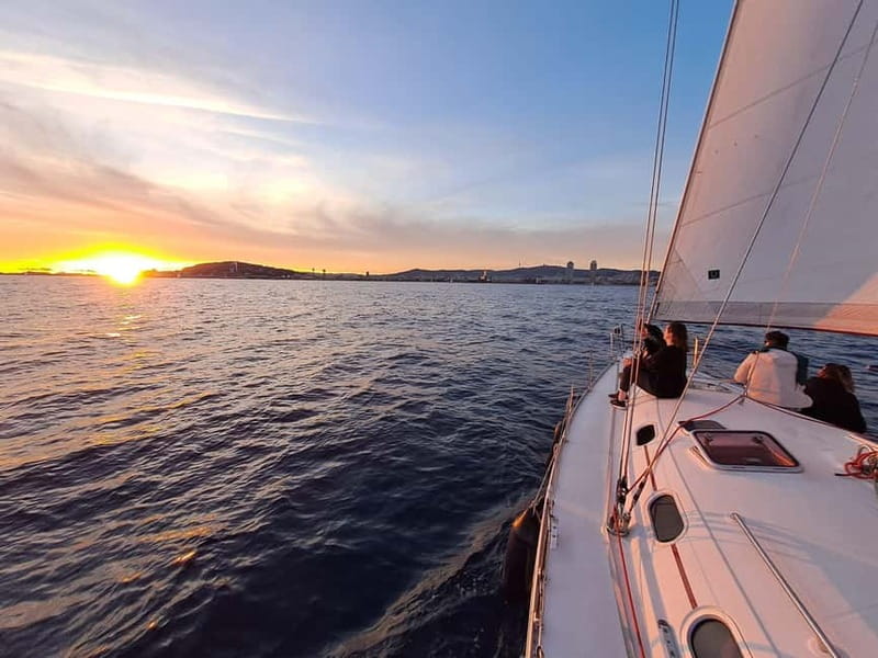 Barcelona: Sailing Tour with Drinks and Snacks - Who this Barcelona sailing tour is best for