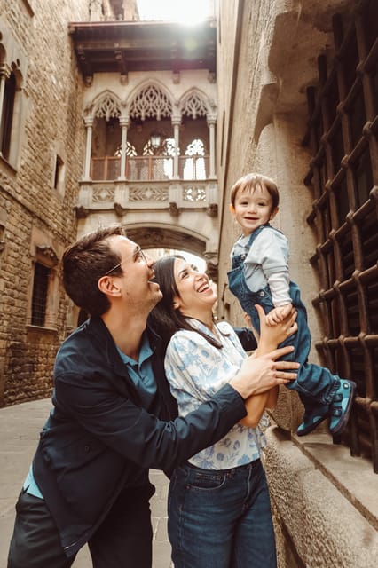 ✅ Barcelona: Sightseeing Professional Photoshoot Session - Should you book this Barcelona Cathedral to Gothic Quarter photo session?
