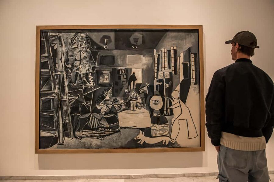 Barcelona: Skip-the-Line Guided Tour of the Picasso Museum - What the 1.5-hour guided tour covers inside the Picasso Museum
