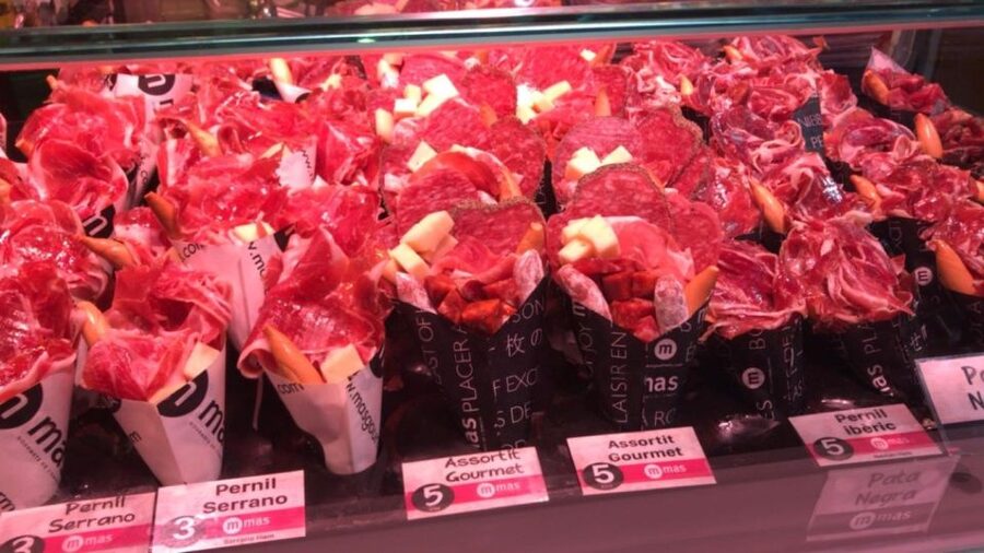 Barcelona: Street Food & Sightseeing Tour with Local Market - Why the Guide Stops in Family-Run Places (Not Just Picture Spots)