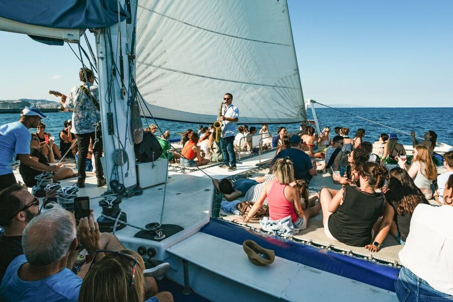 Barcelona: Sunset Catamaran Cruise with Live Music - How the Cruise Unfolds: Roundtrip, No Stops, One Long Sunset