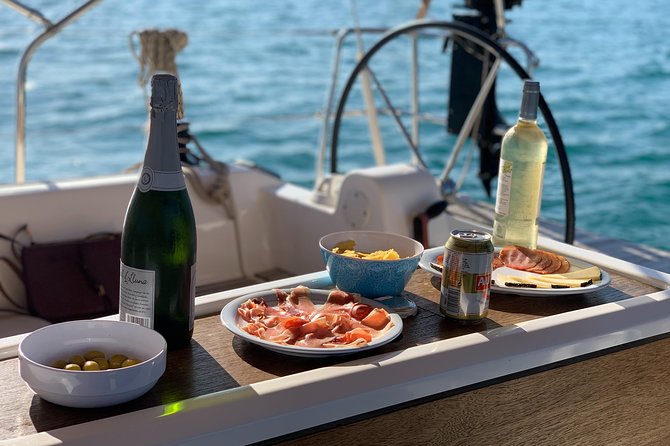 Barcelona Sunset Cruise with Light Snacks and Open Bar - Practical Tips for a Smooth, Fun Evening on the Water