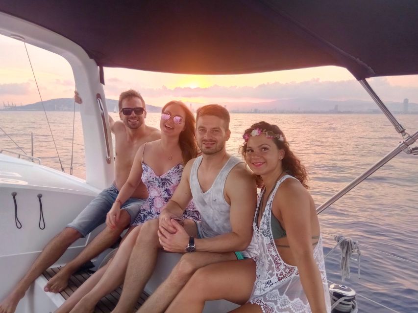 Barcelona: Sunset Sailing Tour with Open Bar & Snacks - Key things to know before you sail