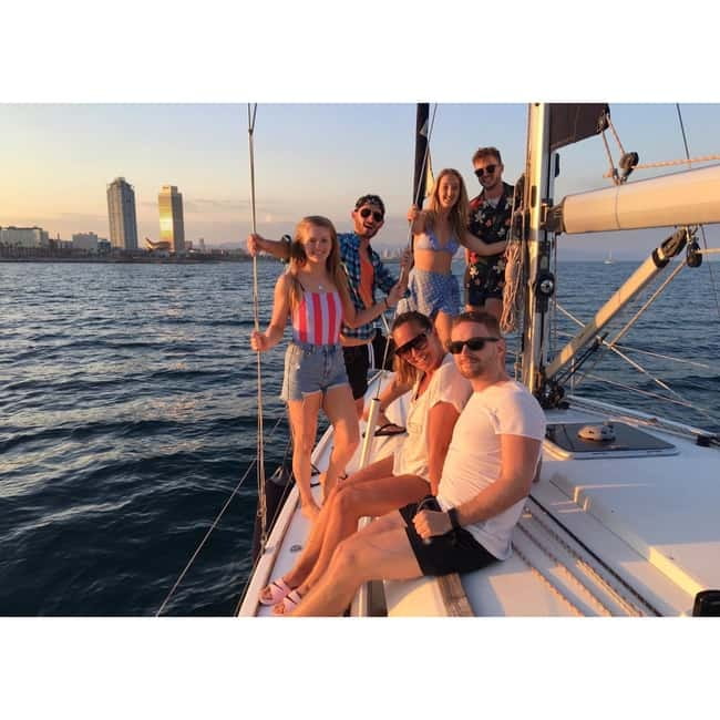Barcelona: Sunset Skyline Cruise with Cava and Snacks - Price and value: why $46 feels fair for what you get