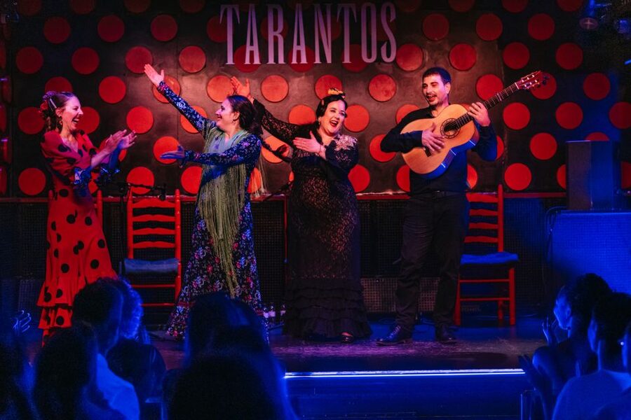 Barcelona: Tapas and Flamenco Experience - Dinner in the Gothic Quarter: 9+ tapas, reserved seating, and sangria