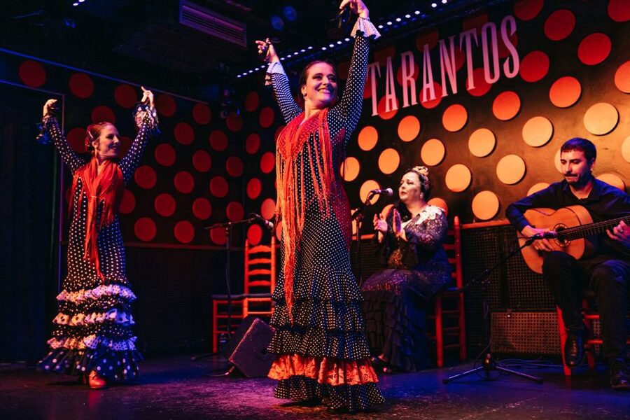 Barcelona: Tapas and Flamenco Experience - The guide factor: friendly hosts make it feel easy