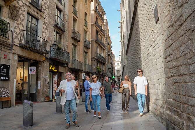 Barcelona Tapas and Wine Experience Small-Group Walking Tour - Plaça Sant Jaume to the First Tapas Stops: What You’ll Taste Early