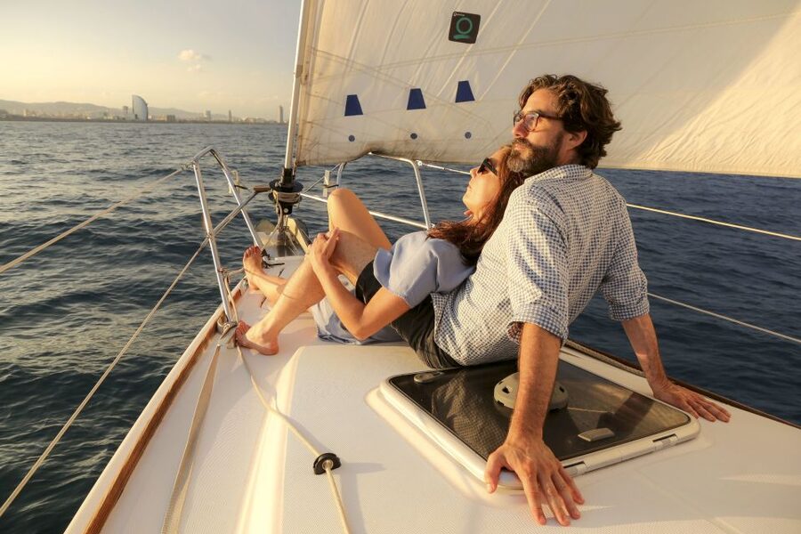 Barcelona: Unique Sunset Sailing Tour with Tapas & Open Bar - Tapas plus open bar: how the food works at sea