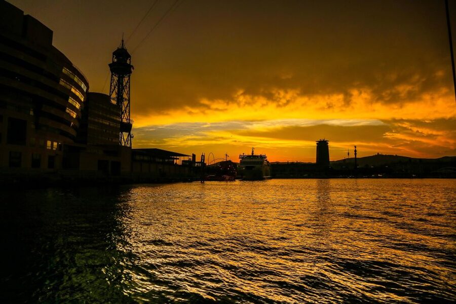 Barcelona: Unique Sunset Sailing Tour with Tapas & Open Bar - What the group experience is like (and why that matters)