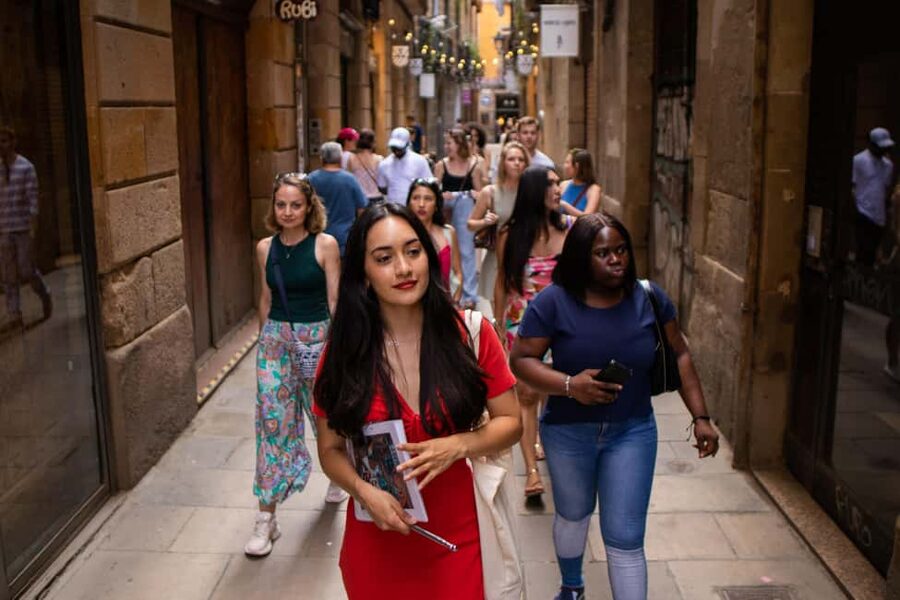 Barcelona Walk Like a Local: El Born & Gothic 15+ Sights - Els Quatre Gats finish: where Barcelona’s creative pulse made sense