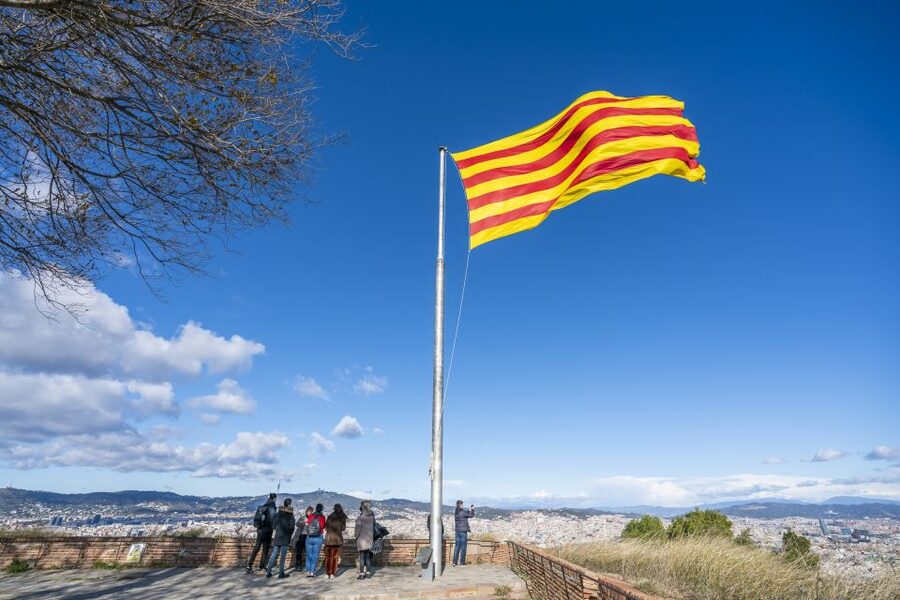 Barcelona: Walking tour with Montjuic Castle & Cable Car - Las Ramblas to Boqueria, then modernist Barcelona without the museum feel