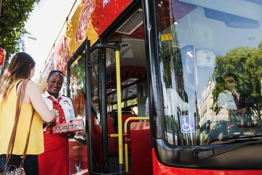 Benalmadena: City Sightseeing Hop-On Hop-Off Bus Tour - Puerto Marina first: boats, Sea Life Aquarium area, and easy wandering