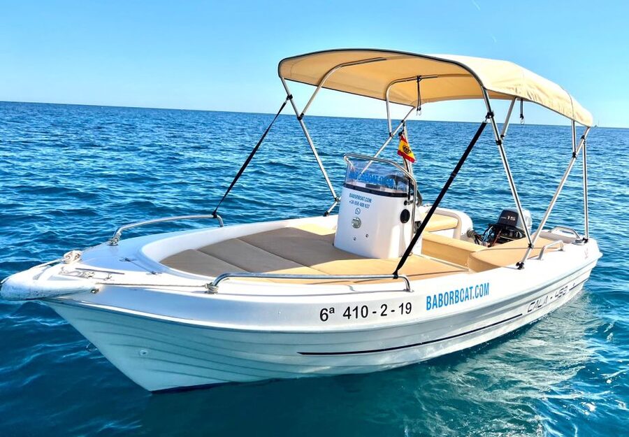 Benalmádena: Costa del Sol License-Free Boat Rental - What to Bring, What to Know, and the Small Rules That Keep It Smooth