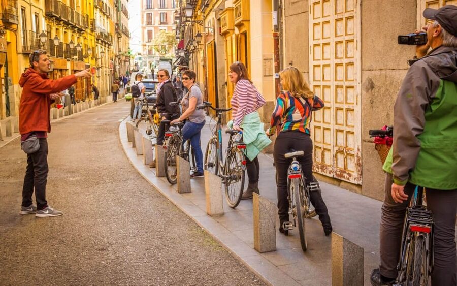 Best of Madrid: 3-Hour Guided Bike Tour in Small Groups - Mercado de Cebada and La Latina break: when your ride turns into real hunger management