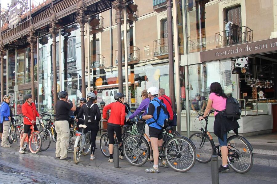 Best of Madrid: 3-Hour Guided Bike Tour in Small Groups - Value check: does $33 buy you more than you could do alone?
