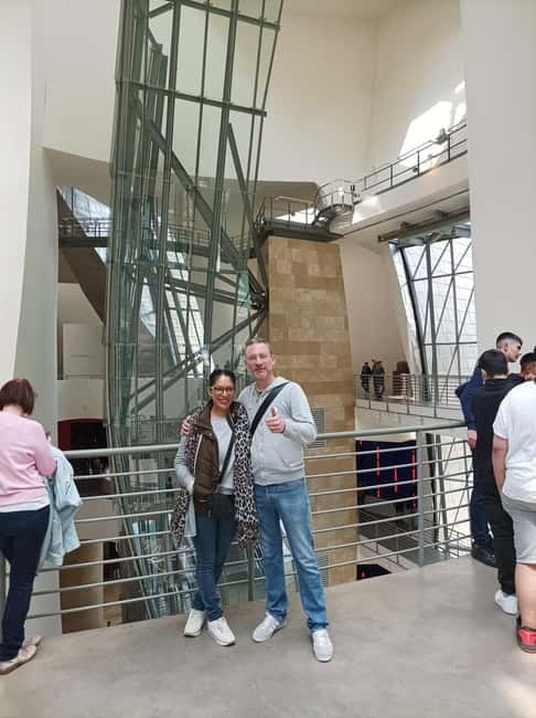 Bilbao: Guggenheim VIP Experience. Small Group. Expert Guide - Practical tips so your tour experience feels smooth