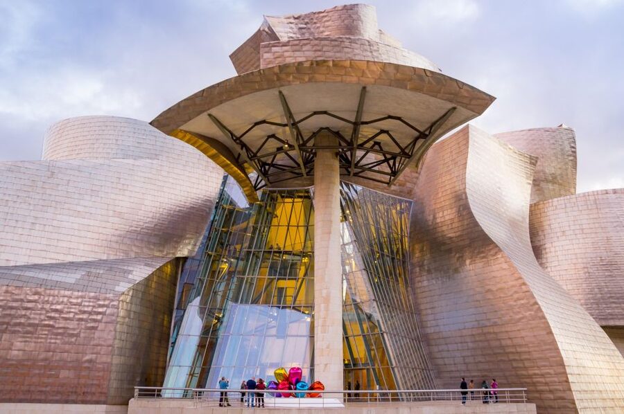 Bilbao: Private & Exclusive Guggenheim Museum Guided Tour - Where the tour starts inside the museum