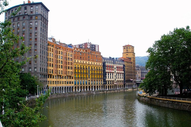Bilbao: Private Walking Tour with a Local - How the Walk Typically Flows: Photos, Neighborhoods, and Scenic Stops