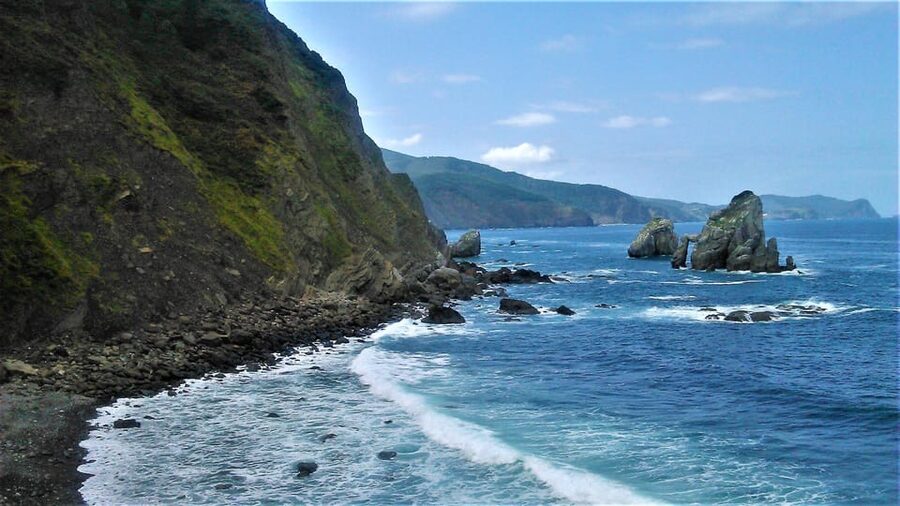 Bilbao: San Juan de Gaztelugatxe and Walk along Basque Coast - Reaching the chapel: entrance included, plus local meaning