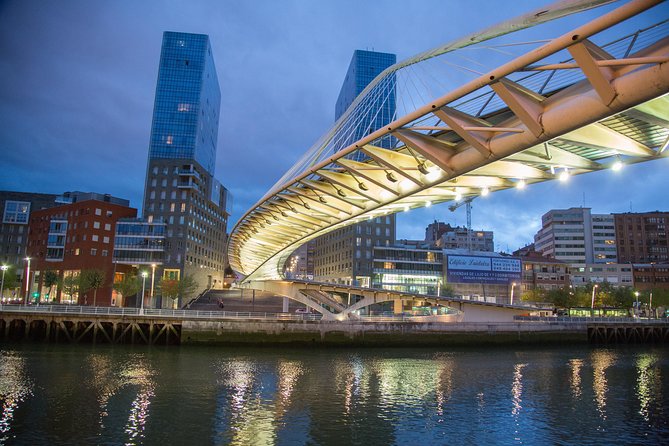Bilbao Walking Small Group Tour - Small-group size: the practical advantage you feel in real time