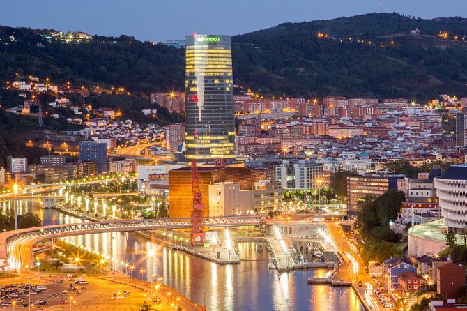 Bilbao Walking Small Group Tour - Comfort tips for winter walks and weather you cannot control
