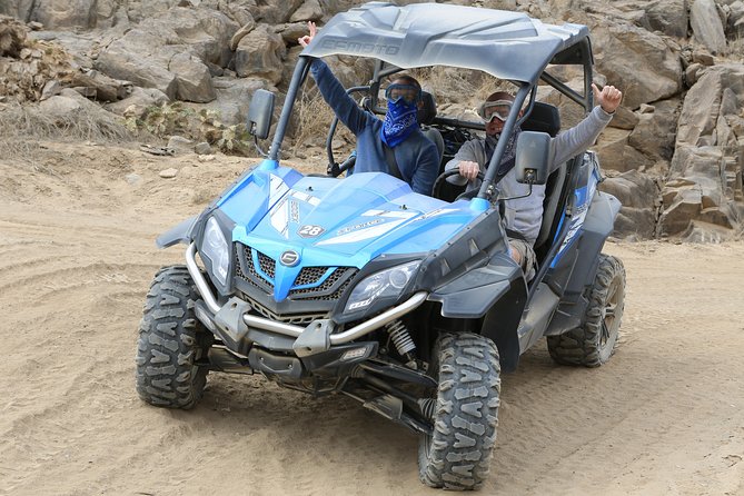 Buggy Tour Gran Canaria - Stop at the Ayagaures viewpoint, Pedro Gonzales style
