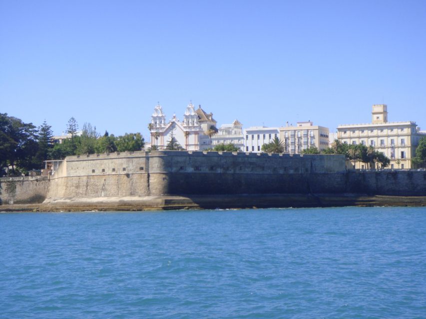 Cádiz: Bay of Cádiz Catamaran Tour with Host - Who This Tour Fits Best